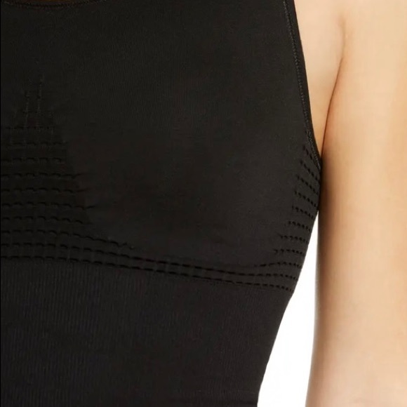 Sweaty Betty Stamina Sports Bra. - Picture 5 of 15